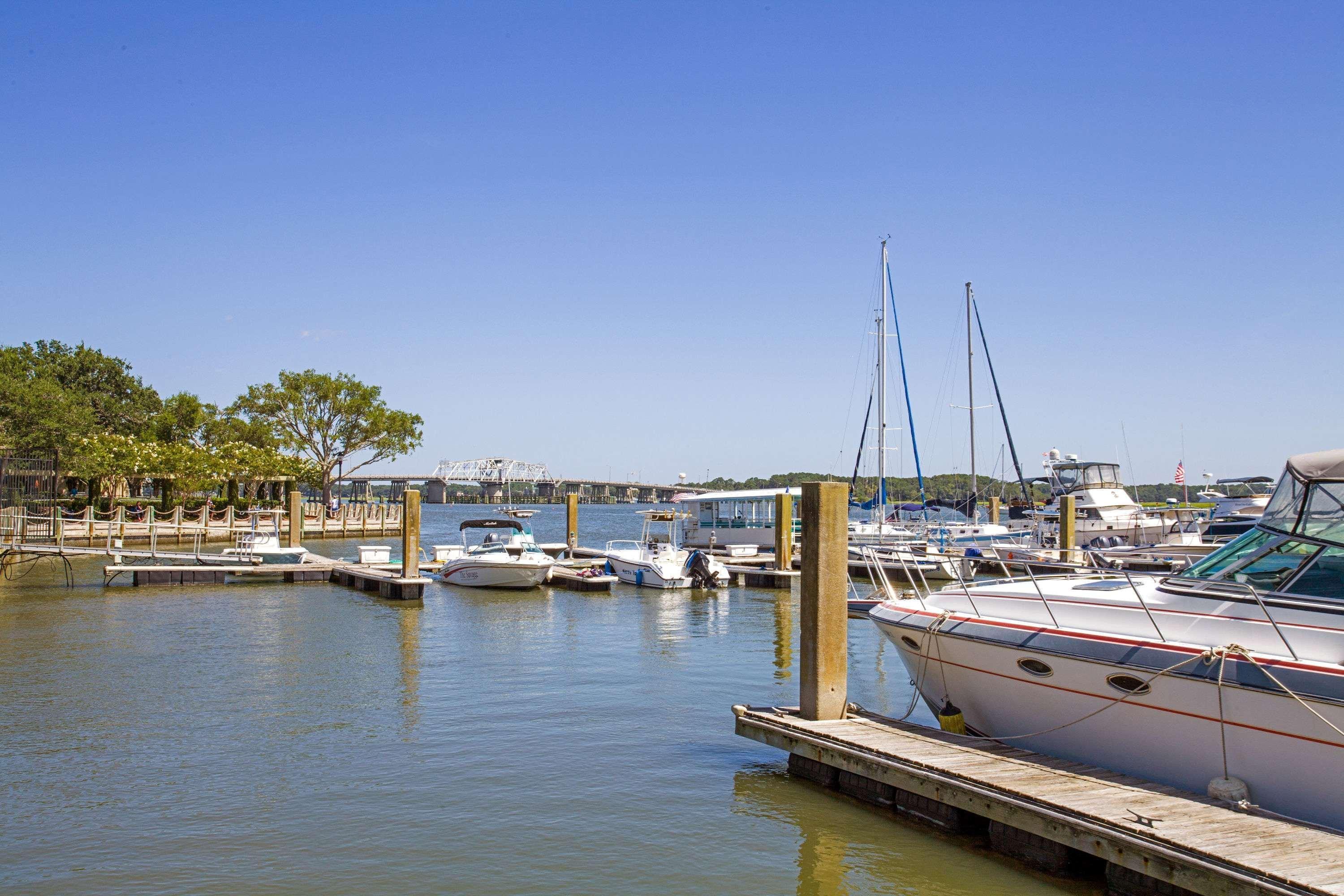 Super 8 By Wyndham Port Royal/Beaufort Exterior photo